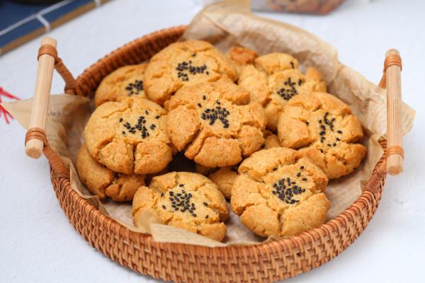 用玉米油做傳統中式糕點，攪一攪簡單零失敗，香酥美味直掉渣