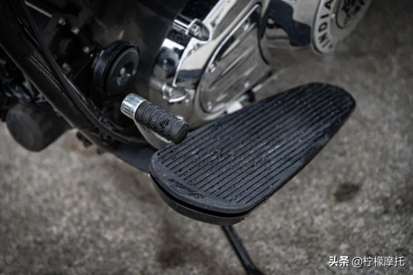 超百匹馬力，給油就能起飛！印第安新車試駕報告