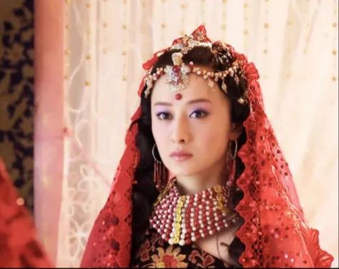 異族裝扮的古裝美人 哪一位驚豔到你？