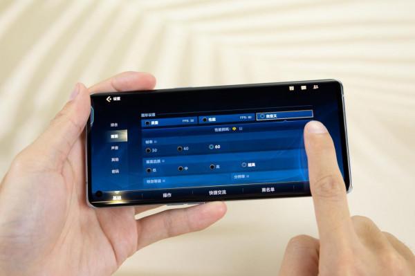 玩家久等的LOL手游上線，用Reno6超大杯上手體驗：高幀模式隨便浪