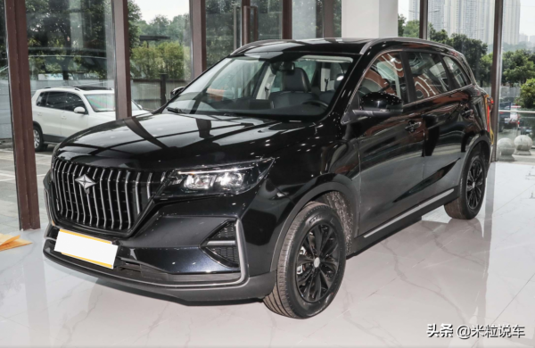 7&period;38萬！北汽全新中型SUV：1&period;5T引擎，軸距2815mm，瑞翔X5咋樣？