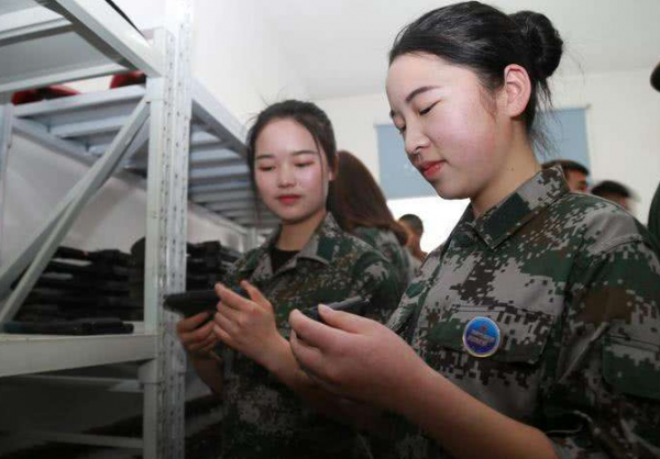 2022年徵兵開啟，兩徵兩退模式滿足需求，但這些大學生無法入伍