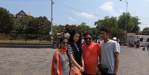 華人美女獨自旅遊印度，聽說孟買發展和上海差不多，這是真的嗎