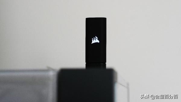 真通吃多平臺的美商海盜船杜比全景聲HS80 RGB無線版