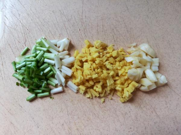 做肉丸時,記得加半碗“水”,出鍋後多做1步,比買的還好吃 做肉丸時,記得加半碗“水”,出鍋後多做1步,比買的還好吃