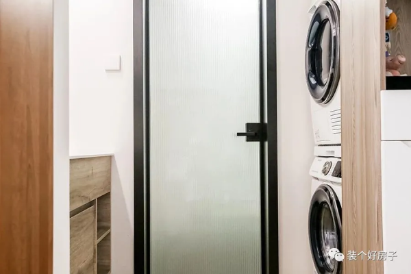 90後朝陽夫妻拒絕斷舍離，把60㎡的家裝成ZAKKA風，治癒又實用