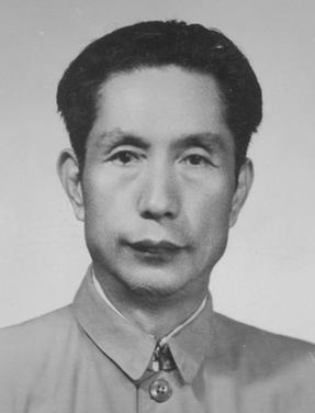 楚圖南的硬筆書法不賴，簡約而不簡單，沉著而不輕浮，筆筆驚豔