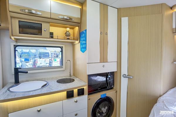 12V+48V雙電源系統!大空間配置全面,升級銀燕C05平頭房車 12V+48V雙電源系統!大空間配置全面,升級銀燕C05平頭房車