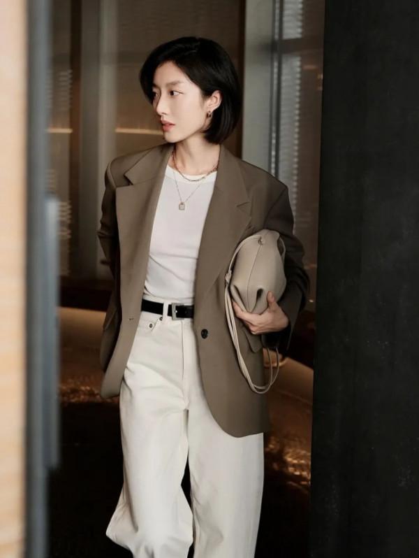 2021秋冬“大女人風”最流行,夠颯夠時髦 2021秋冬“大女人風”最流行,夠颯夠時髦
