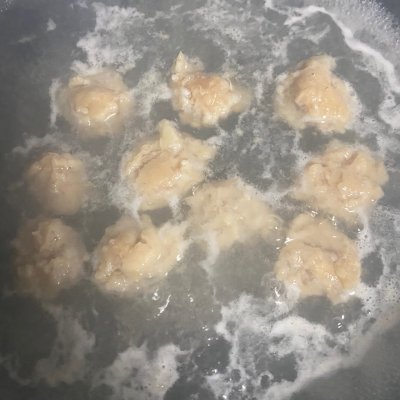 用這道紫菜魚丸湯征服家人的味蕾吧 用這道紫菜魚丸湯征服家人的味蕾吧