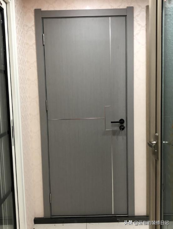 家裝室內門用什麼門好？提前瞭解注意事項，裝修再也不會出錯