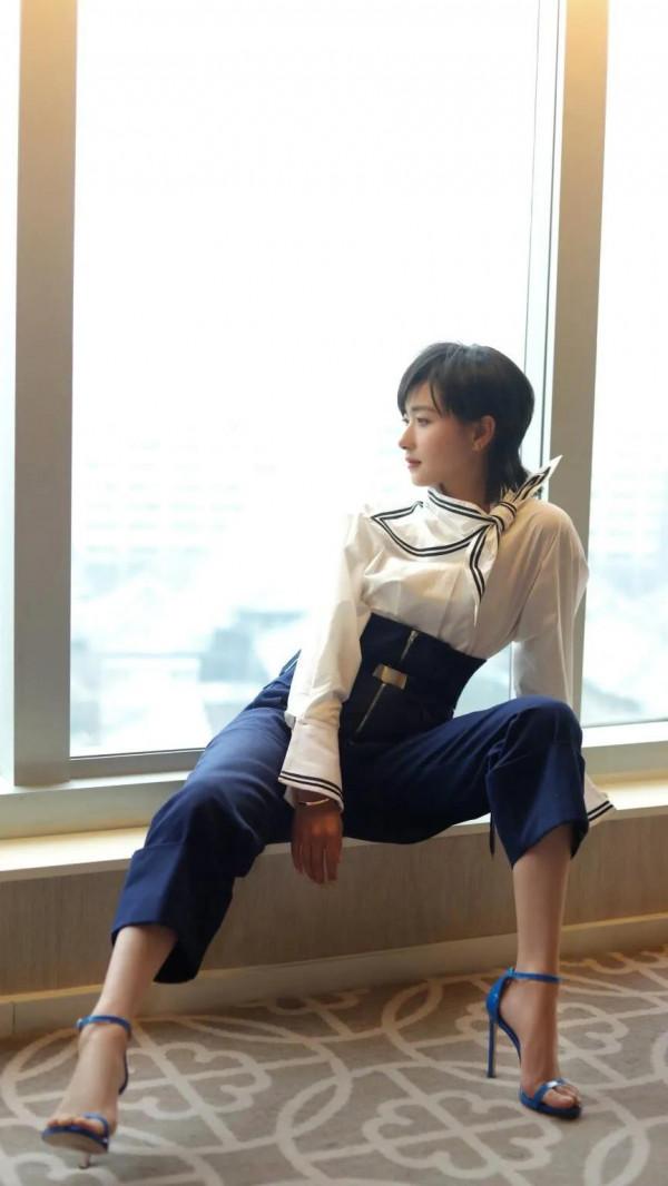 演員萬茜寫真集