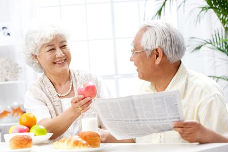 老年人該怎樣健康飲食?牢記這句口訣 老年人該怎樣健康飲食?牢記這句口訣