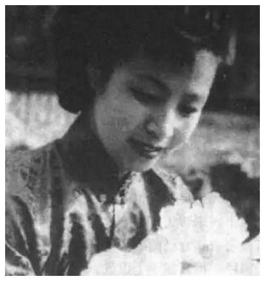 黃維特赦一年後,妻子蔡若曙投河自盡,苦等27年為何團聚不過一年 黃維特赦一年後,妻子蔡若曙投河自盡,苦等27年為何團聚不過一年