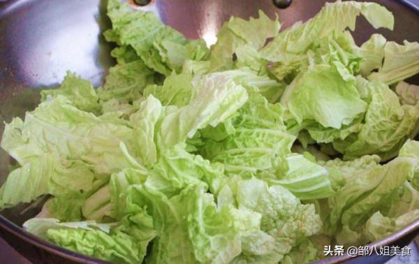 天冷了,做份白菜燉豆腐,下飯解饞,分享詳細做法,一看就會做 天冷了,做份白菜燉豆腐,下飯解饞,分享詳細做法,一看就會做