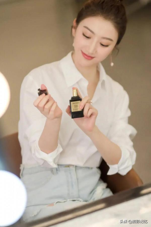 景甜：嫣紅透白的容顏