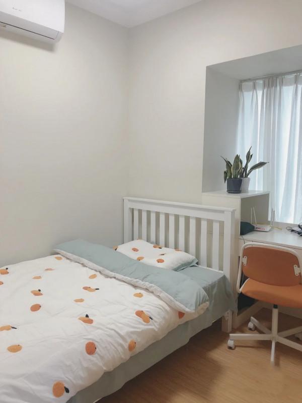 她家不弔頂,只走石膏線,牆面不造型,只刷乳膠漆,太簡潔耐看了 她家不弔頂,只走石膏線,牆面不造型,只刷乳膠漆,太簡潔耐看了