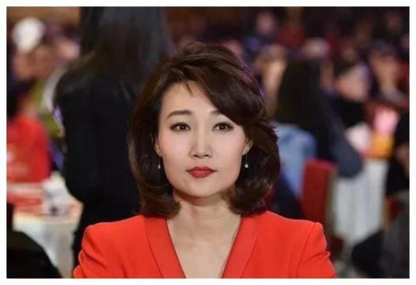 未婚的9位女主持人，原因各不相同，最大50歲，最小40歲