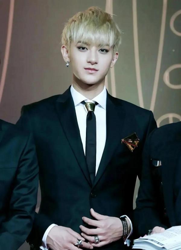 頂級男神黃子韜，帥成漫畫裡的人物