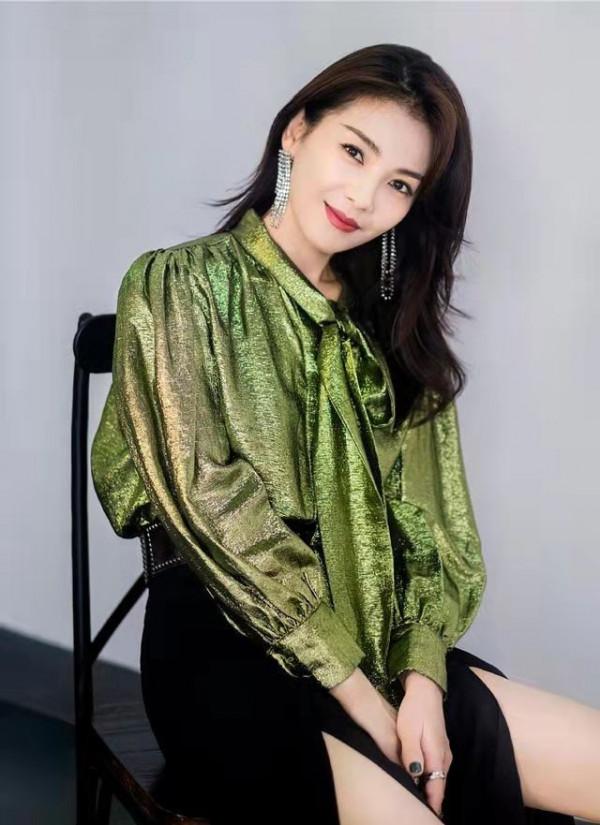 當紅女星劉濤穿衣品味不俗！每一套都充滿高階感