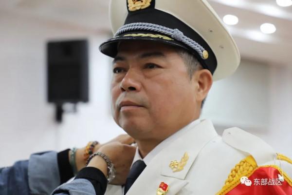 從軍42年的大校“艦艇神醫”,光榮退休 從軍42年的大校“艦艇神醫”,光榮退休