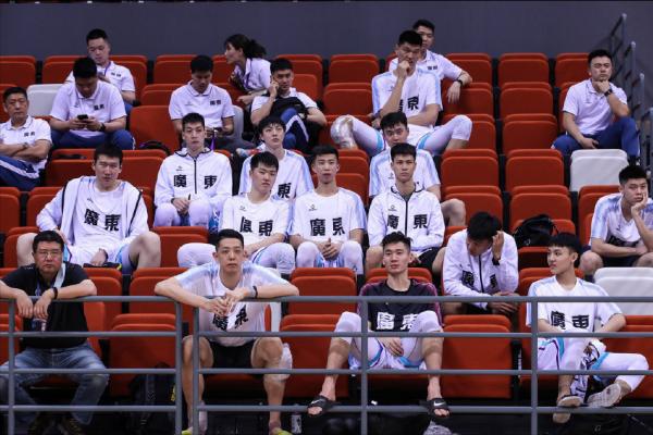 來勢洶洶！廣東12人大名單曝光，FMVP壓哨入選，楊鳴恐遭“雙殺”