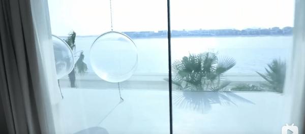 迪拜小哥甩賣7.7億豪宅 買就送勞斯萊斯和法拉利 迪拜小哥甩賣7.7億豪宅 買就送勞斯萊斯和法拉利