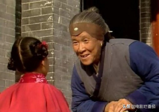 ​年少看不起劉姥姥，長大後才明白：她才是《紅樓夢》最智慧的女人