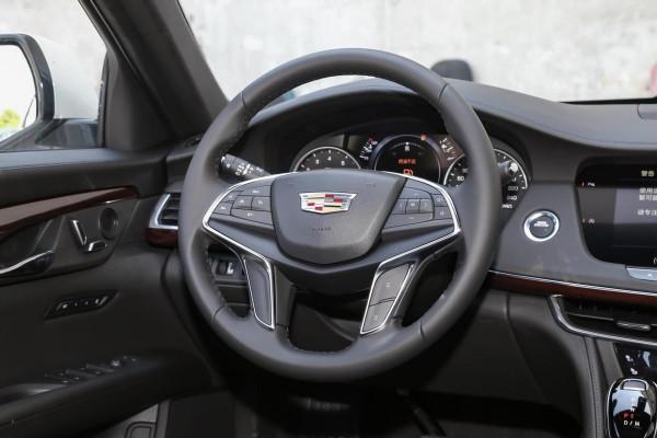 長5.2米軸距3.1米，2.0T+10AT，解讀凱迪拉克CT6 28T風尚型