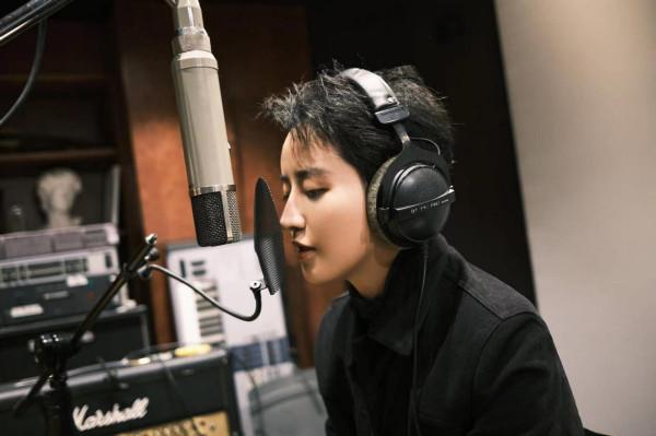 唱作少女化身《戰馬》如期而至，新歌上線蔣一僑全新出發