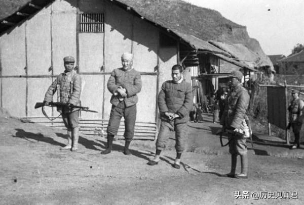 這才是抗戰中真正的日俘,跟抗戰劇完全不同,當了俘虜還面露兇光 這才是抗戰中真正的日俘,跟抗戰劇完全不同,當了俘虜還面露兇光