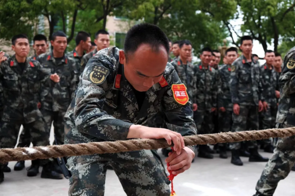 聽100位戰友說,做完這件事再離隊吧 聽100位戰友說,做完這件事再離隊吧