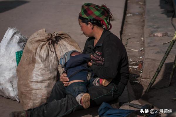 彝族年趕集 大涼山十年記之2011(2) 彝族年趕集 大涼山十年記之2011(2)