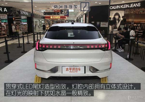 車都摸不到就有一大堆人花30萬盲訂，極氪001真有這麼大的魅力？