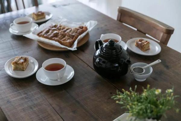 60歲阿姨獨居10年，沒了丈夫，少了兒子，卻說：不用再做“保姆”