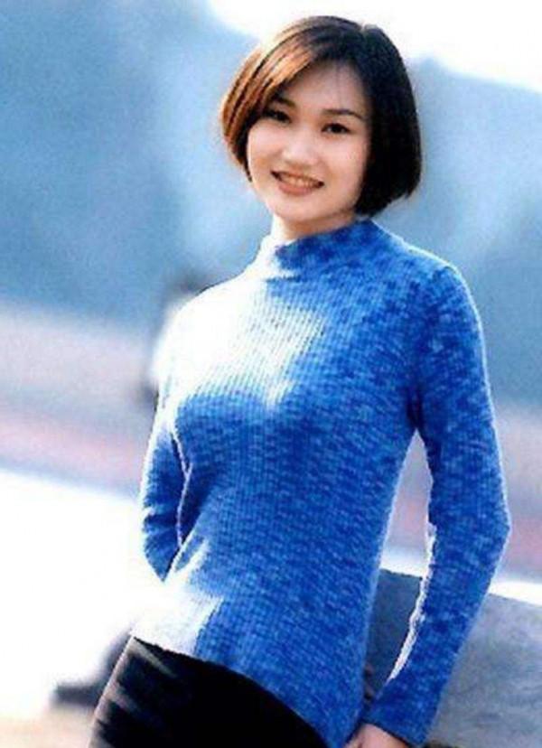 《新聞聯播》美女主播李梓萌:風光背後有艱辛,婚戀成父母的心病 《新聞聯播》美女主播李梓萌:風光背後有艱辛,婚戀成父母的心病