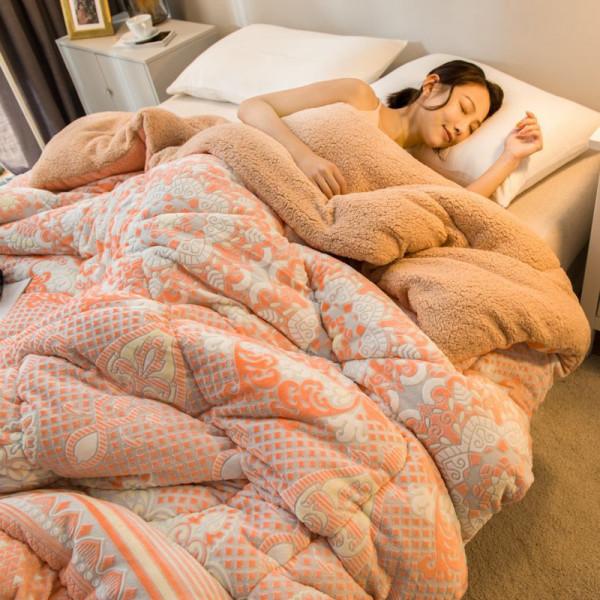 治療失眠，“重”棉被和“輕”羽絨被哪個更好？終於有科學依據了