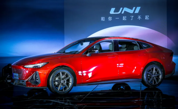 坦克500、UNI-V、宋MAX DM-i等將在三月上市，年後買車考慮它們！