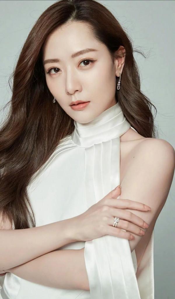 最美蕭皇后。白冰到底有多美，為什麼六位皇帝爭著寵愛她？