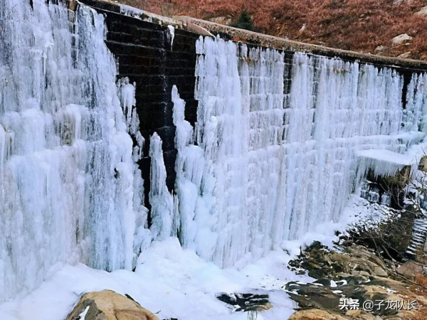 無門票，濟南城邊天然冰瀑天花板，冰雪勝境自駕一小時直達
