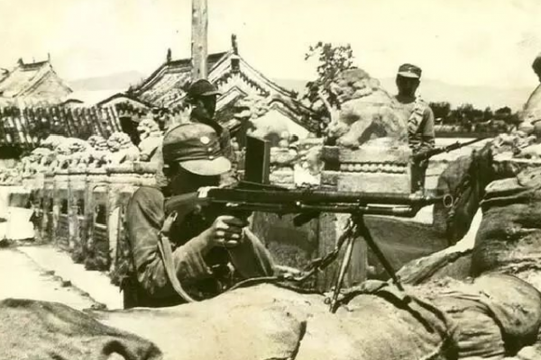 張學良被軟禁54年，蔣介石以3個條件換他自由，張學良為何不答應