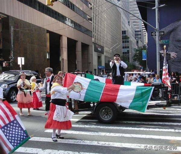 美國白人裡也有種族歧視：義大利、愛爾蘭人都曾被認為“不夠白”