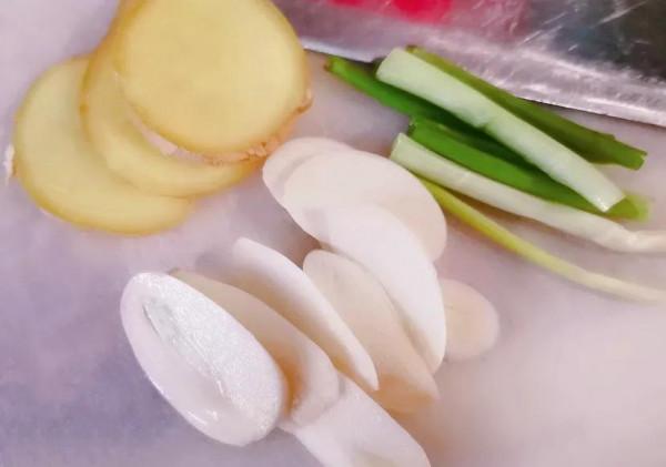 烤五花肉，你要來一口嗎