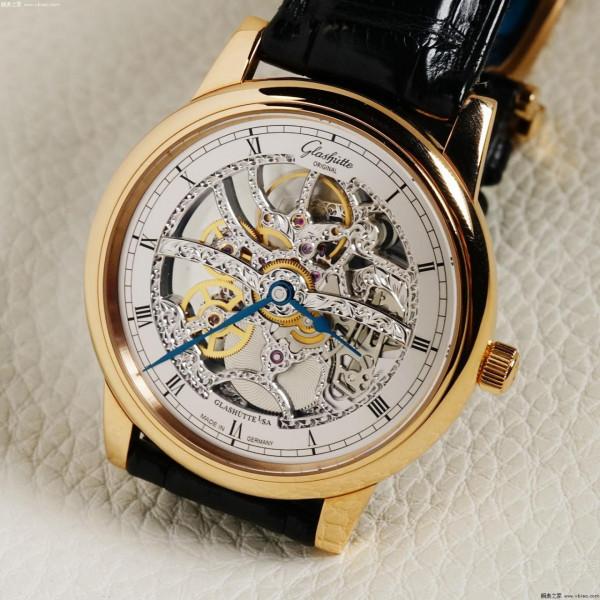 20萬“手工雕花”，這隻表，且買且珍惜