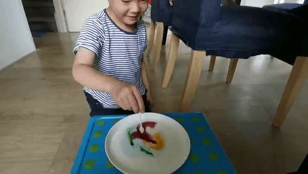 13個神奇的科學小實驗，讓孩子愛上學習和思考