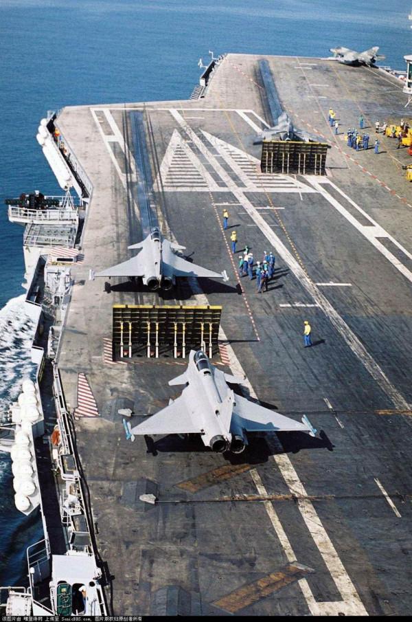 003到底需要什麼樣的艦載機 中型五代&plus;重型殲-15 電子戰機很關鍵