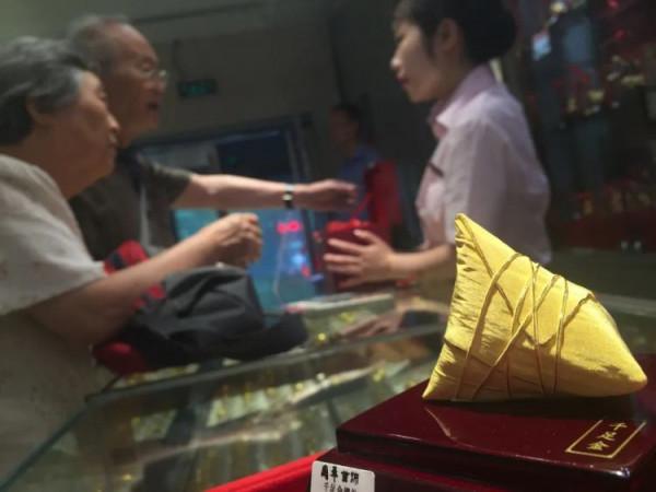 基金連跌,中國大媽又贏了? 基金連跌,中國大媽又贏了?