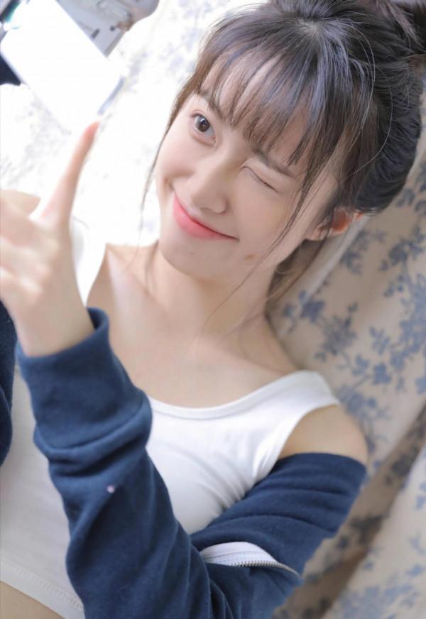 中秋賞美人之十五的月亮十六圓 中秋賞美人之十五的月亮十六圓