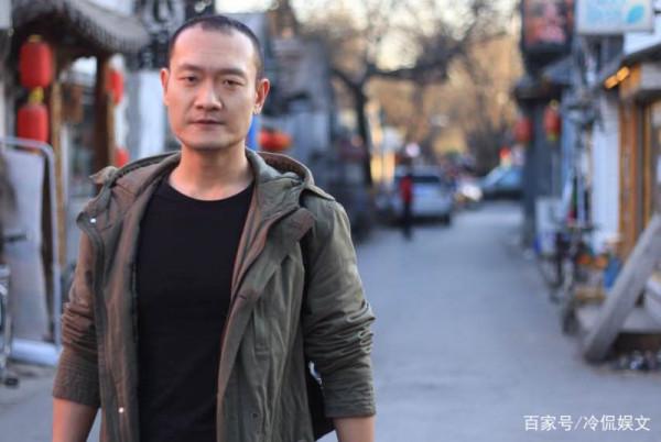 “錯過”兩位佳人，娶素人為妻，演技炸裂為人低調，他是誰？