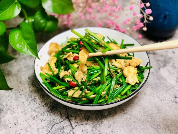 入秋後，雞蛋和它才是“絕配”，營養美味，香味四溢，上桌就光碟